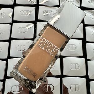 Dior Forever Glow Star Filter Multi-Use Complexion
Enhancing Booster